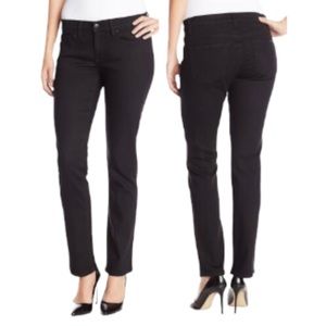 NWT Calvin Klein Stretch Jeans